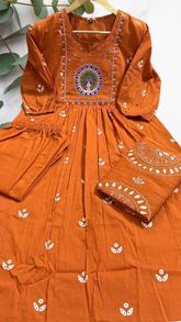 Anarkali kurta set with Cotton Pant & Malmal Dupatta embroidery pattern.